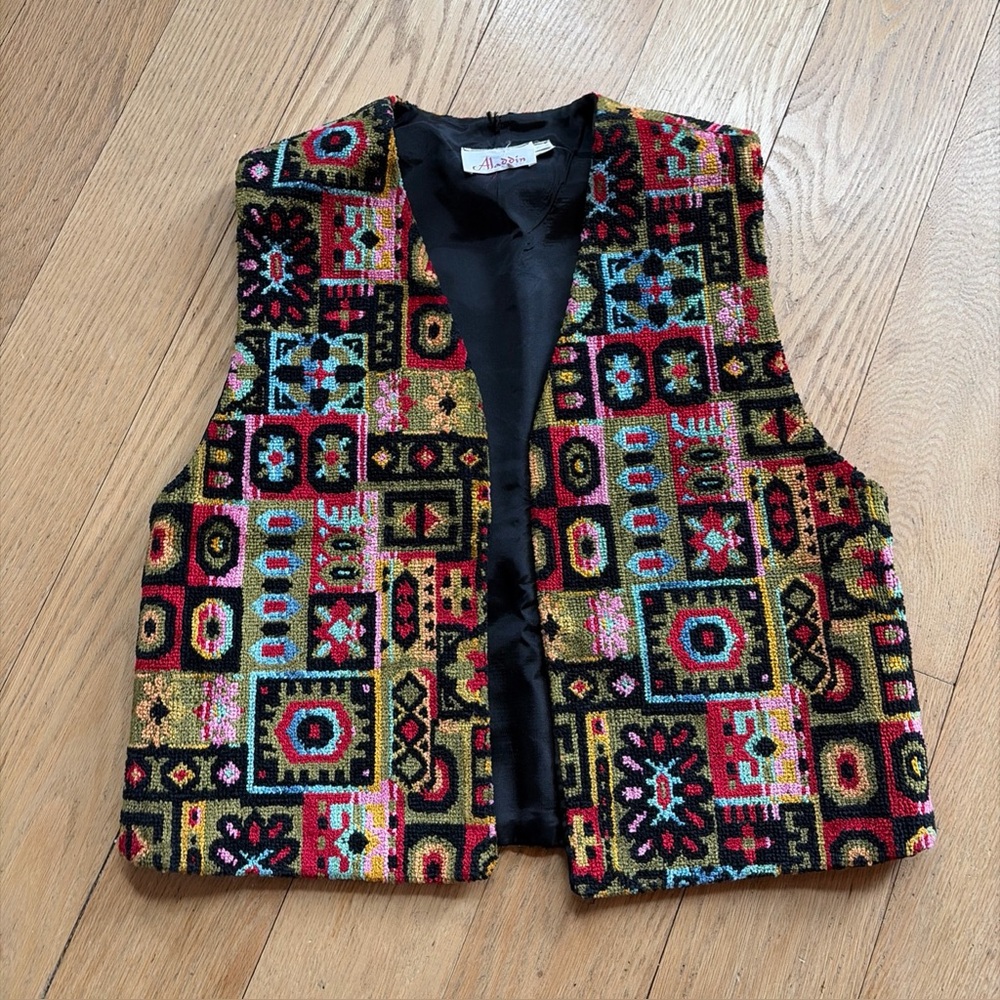 Vintage 1970s Groovy Colorful Aladdin Tapestry Vest Boho Style Women's Medium
